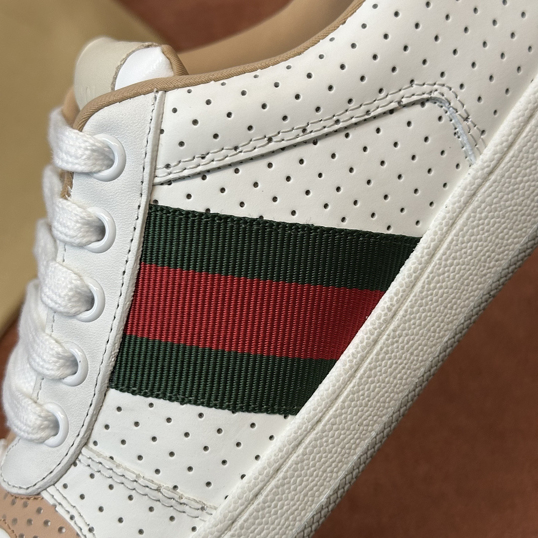 GC Sneakers