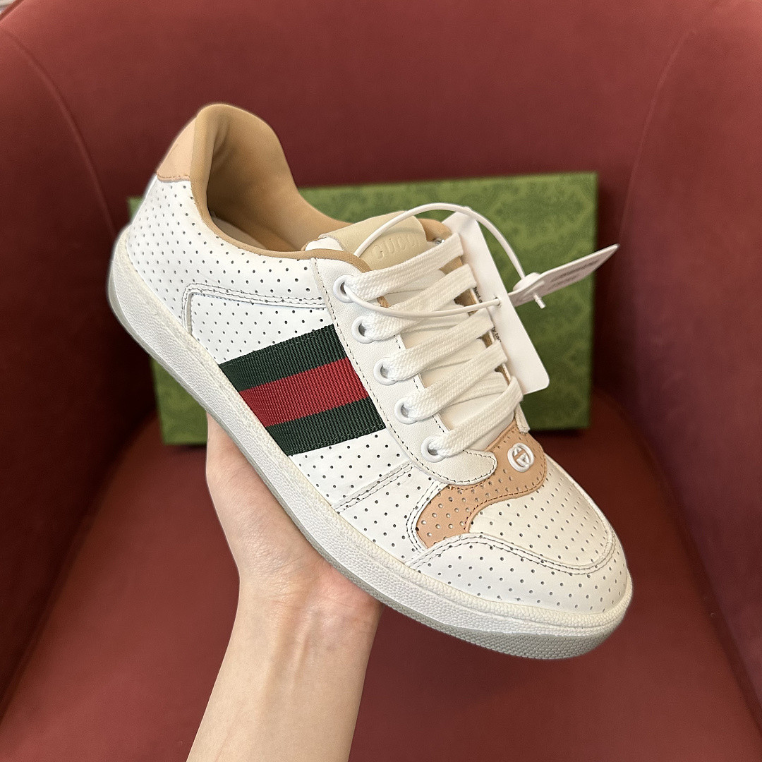 GC Sneakers