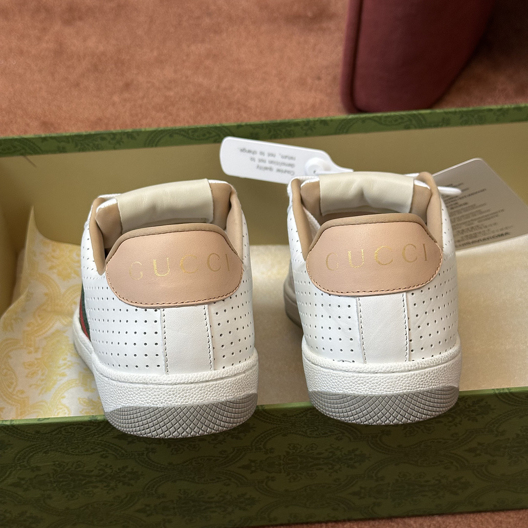 GC Sneakers