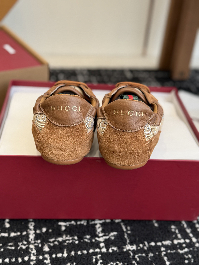 GC Sneakers