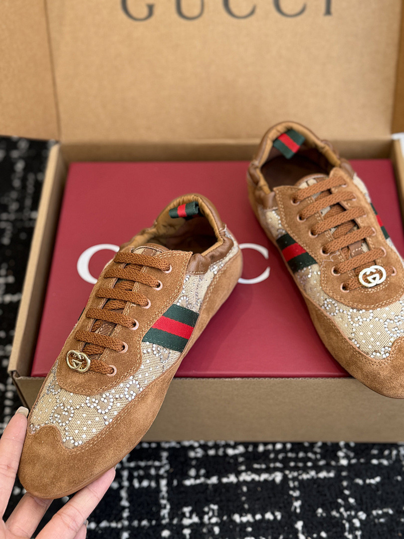GC Sneakers