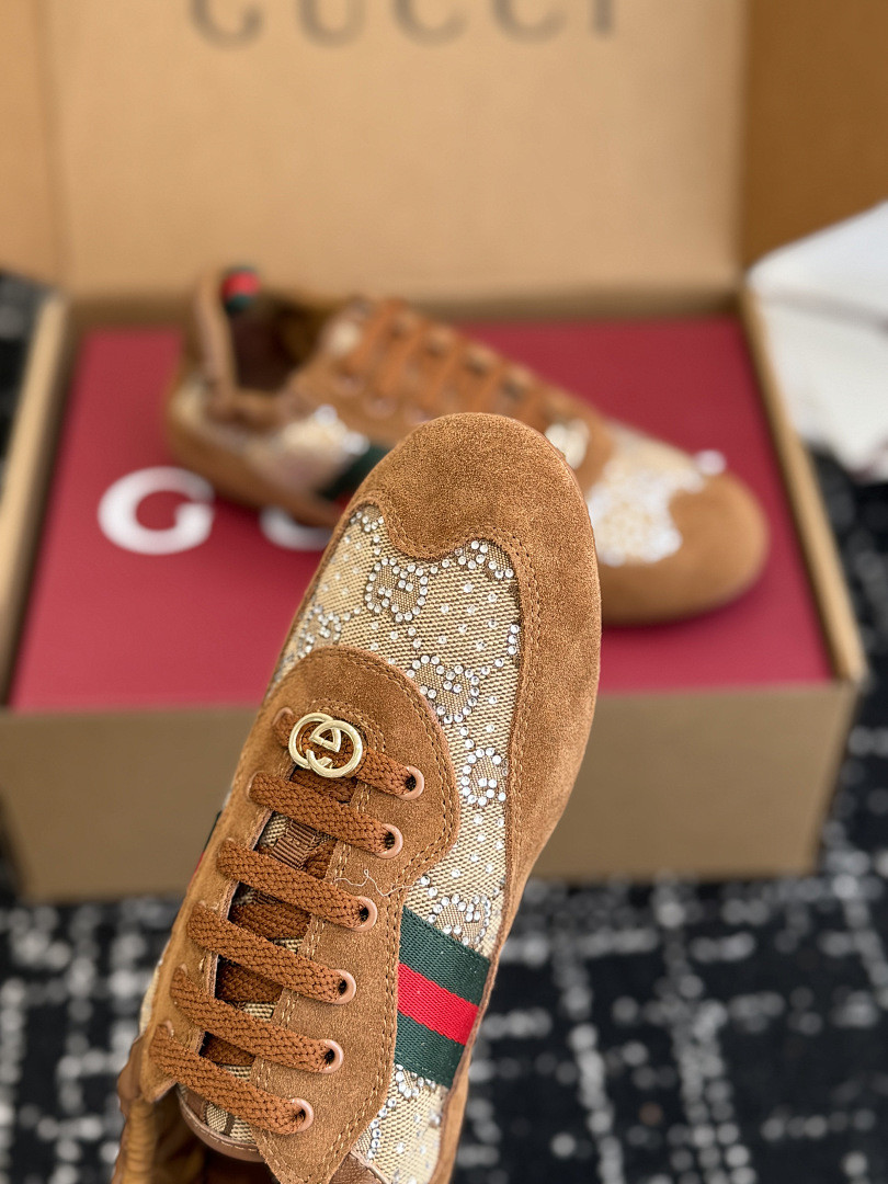 GC Sneakers