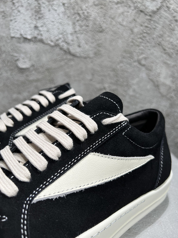 RO Sneakers