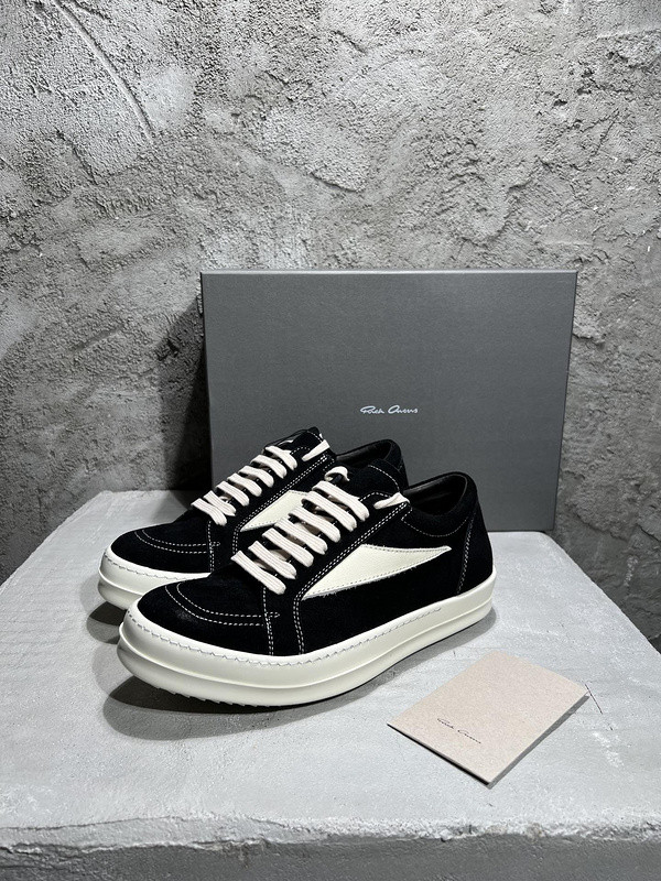 RO Sneakers