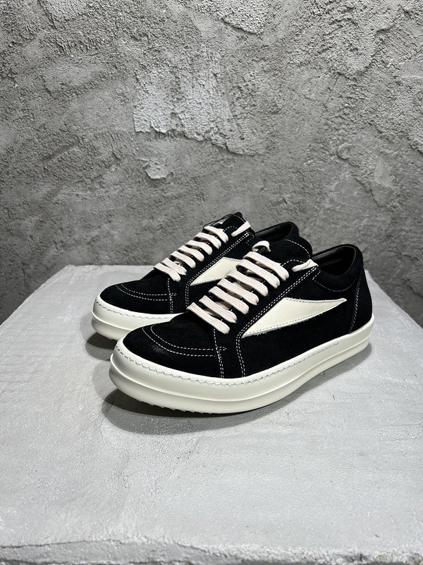 RO Sneakers