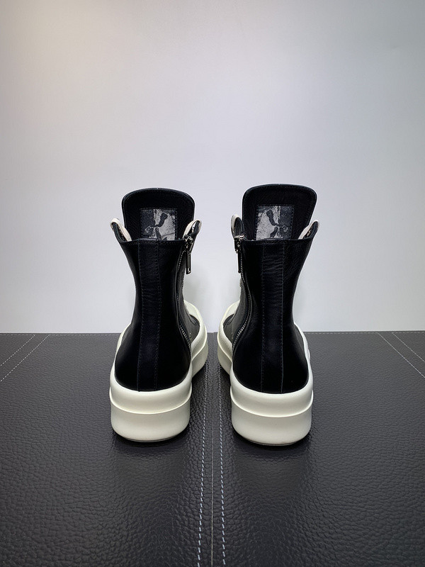 RO Sneakers