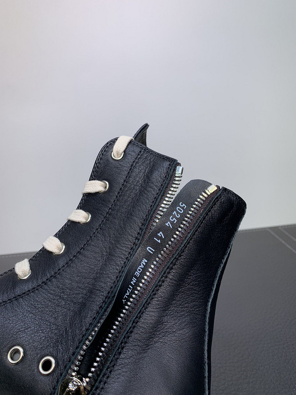 RO Sneakers