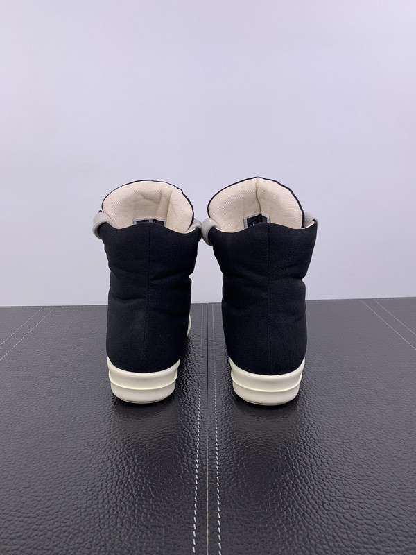 RO Sneakers