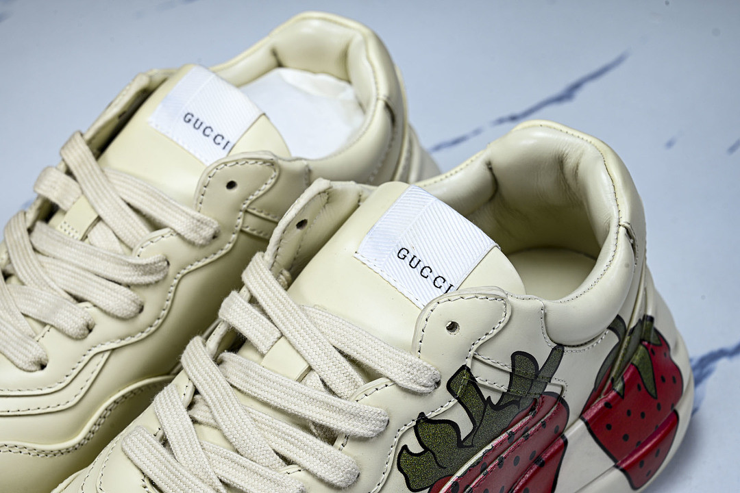 GC Sneakers
