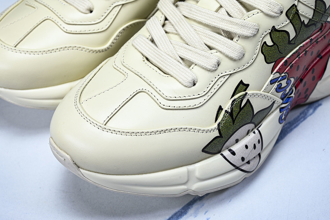 GC Sneakers