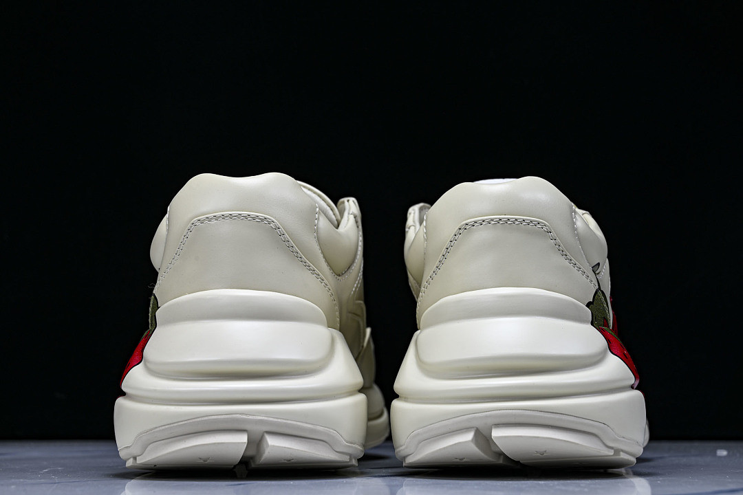 GC Sneakers
