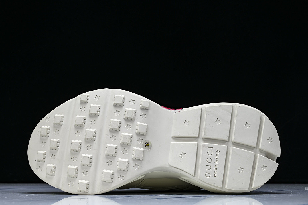 GC Sneakers