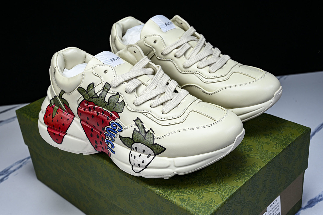 GC Sneakers