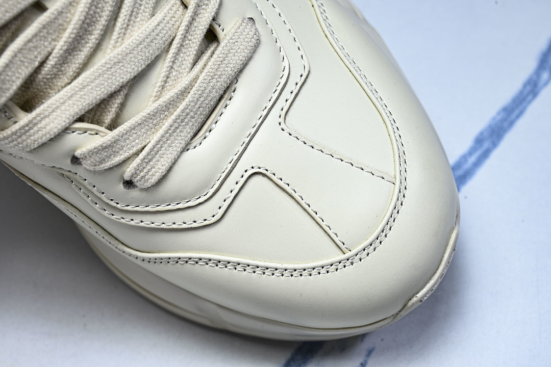 GC Sneakers