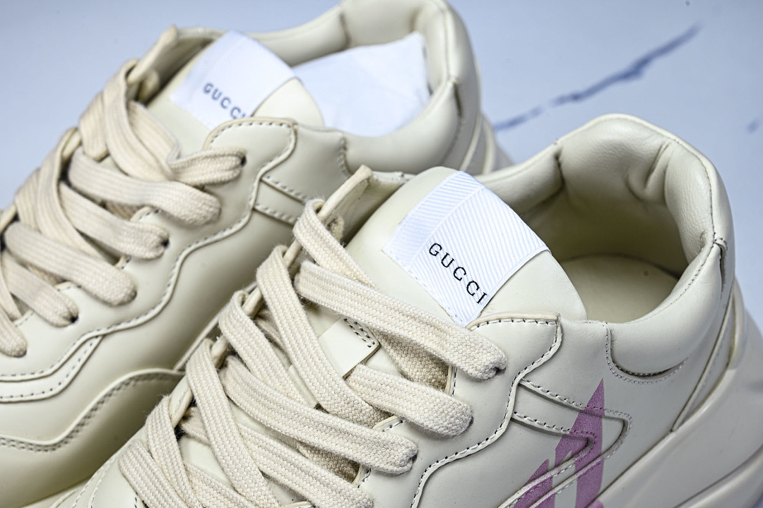 GC Sneakers