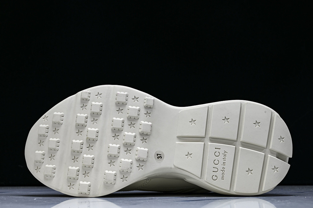 GC Sneakers