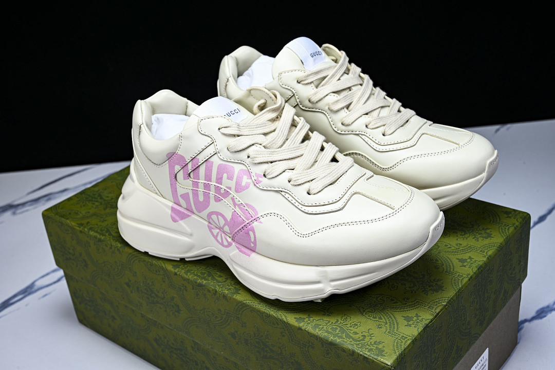 GC Sneakers
