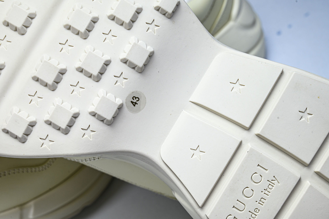 GC Sneakers