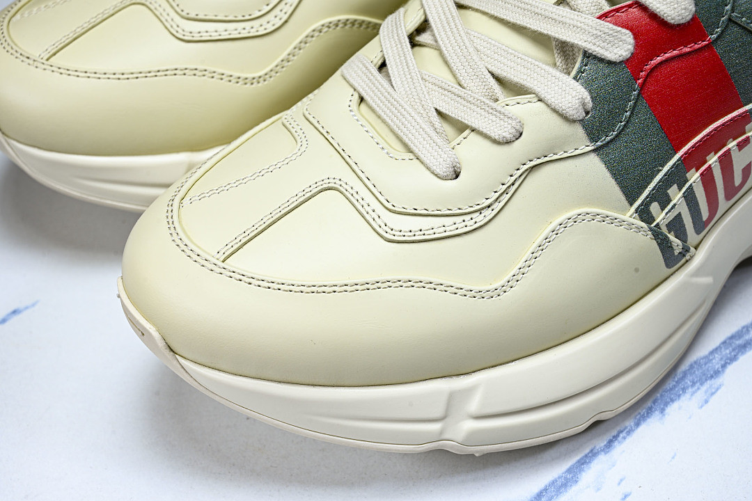 GC Sneakers