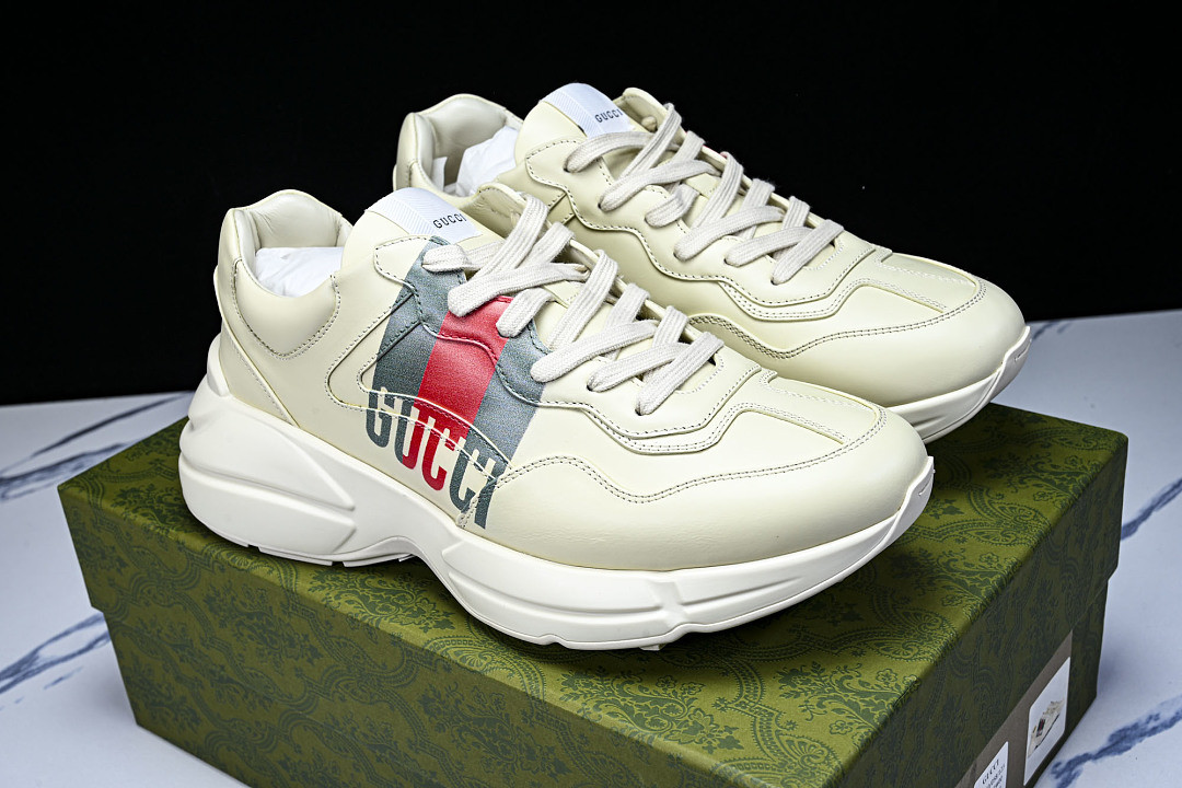 GC Sneakers