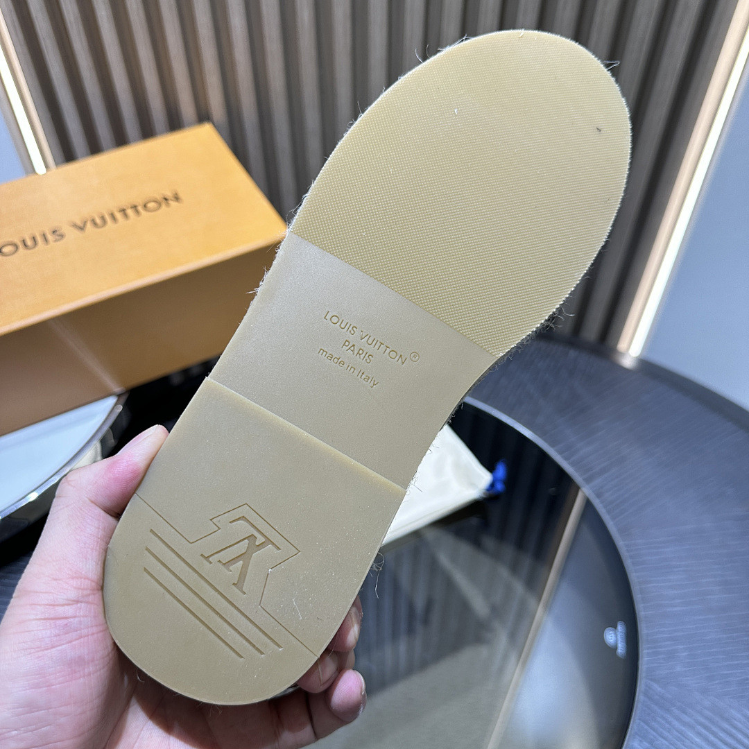 L*V Slides LVS-015
