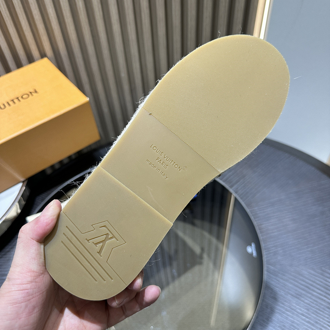 L*V Slides LVS-021