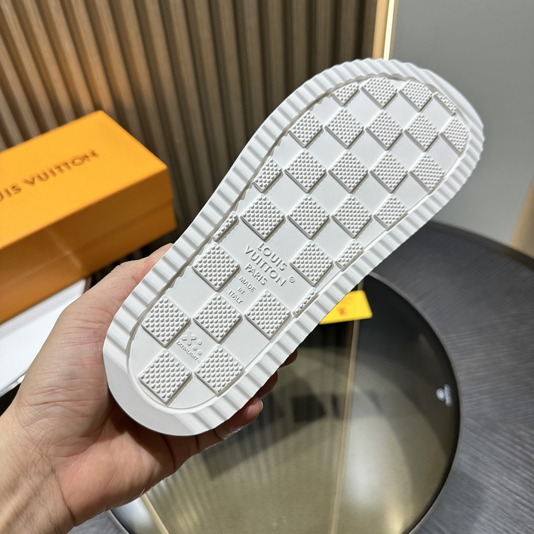 L*V Slides LVS-023
