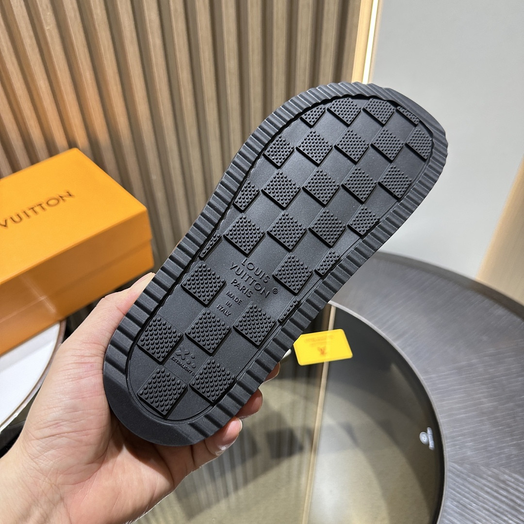 L*V Slides LVS-024