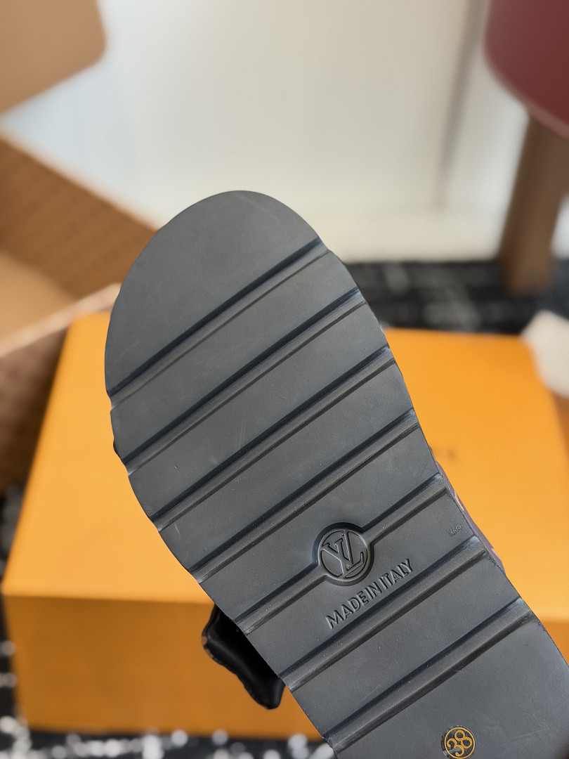 L*V Slides LVS-029