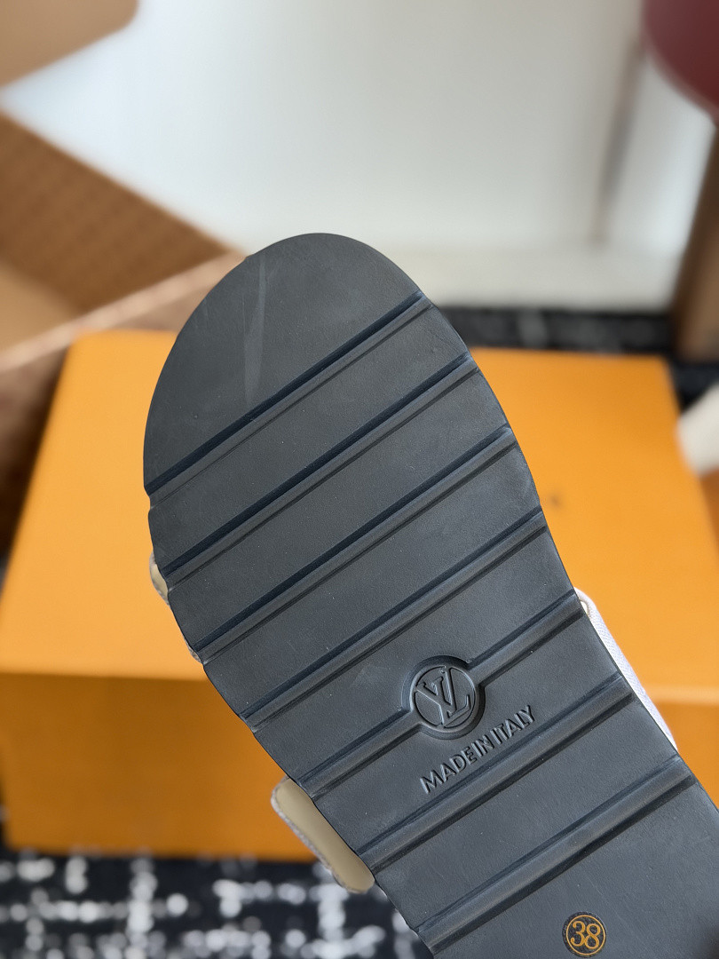L*V Slides LVS-035