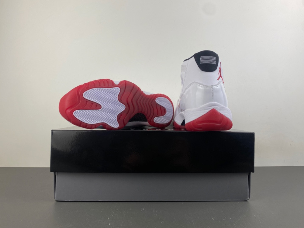Air Jordan 11 CT8012-160