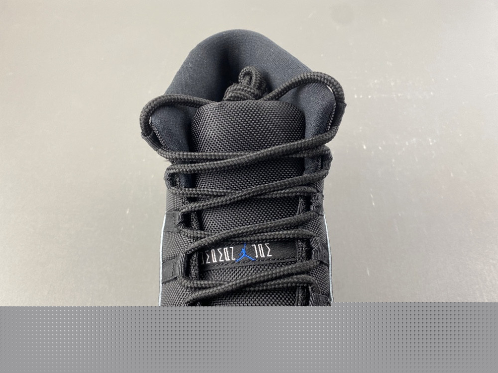 Air Jordan 11 CT8012-900