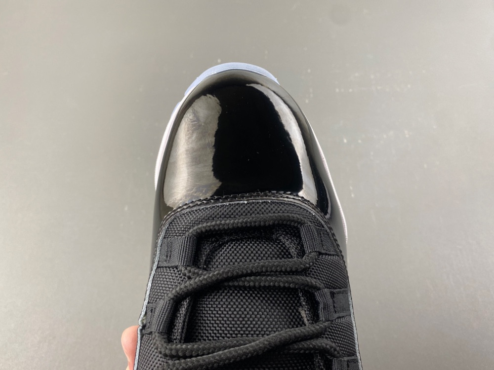 Air Jordan 11 CT8012-900