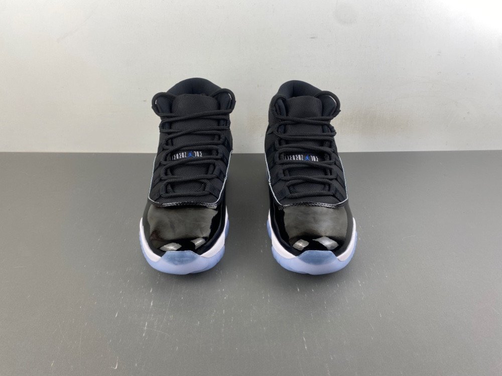 Air Jordan 11 CT8012-900