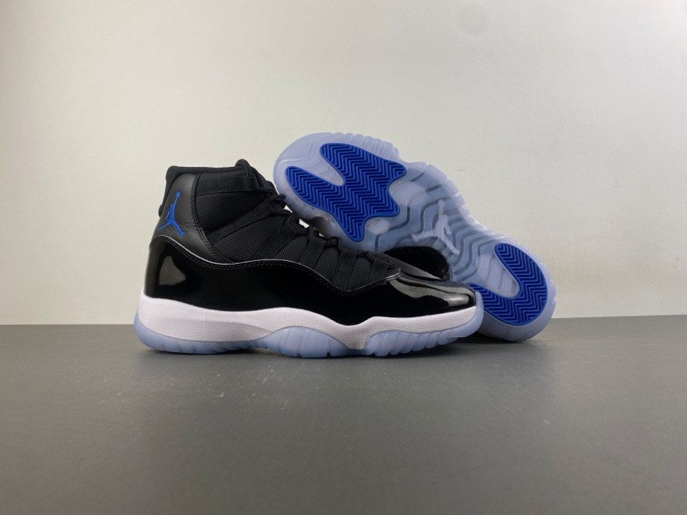 Air Jordan 11 CT8012-900