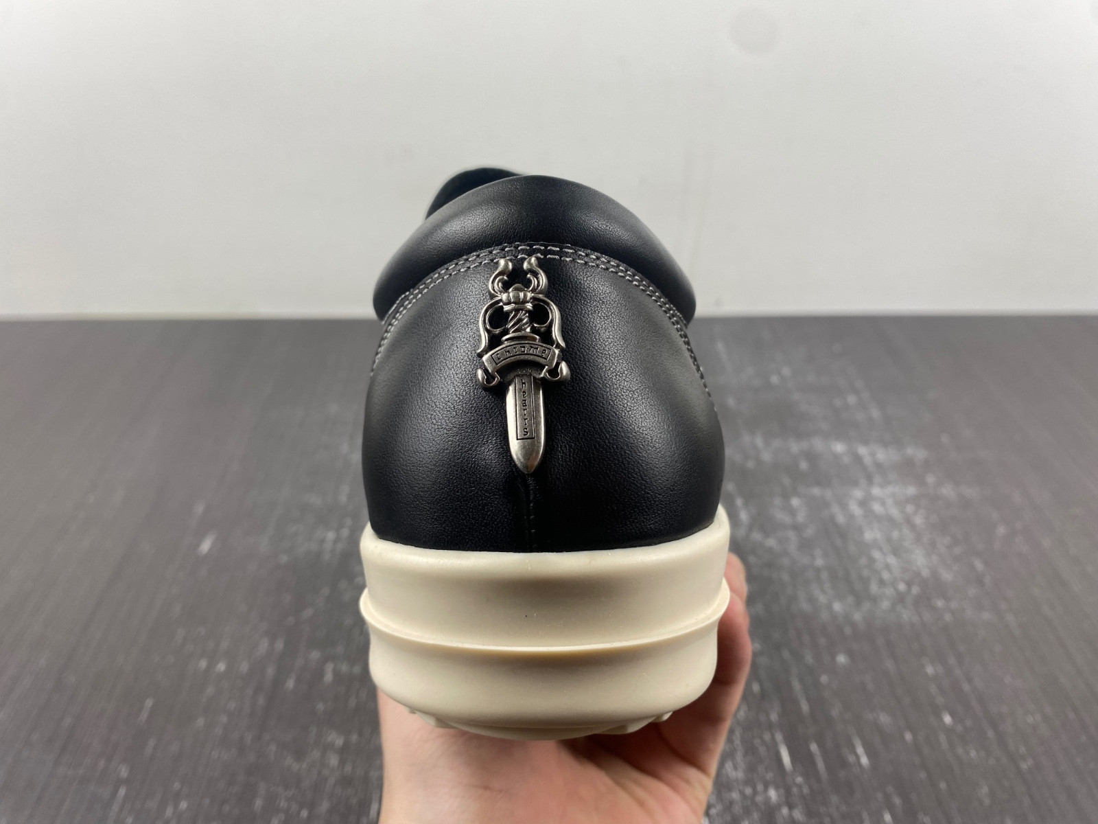 RO Sneakers