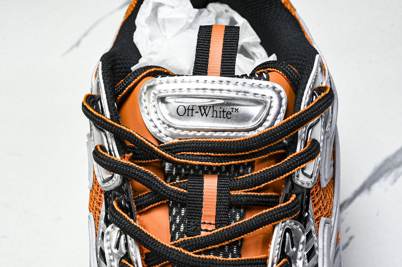 OFF-WHITE BE RIGHT BACK