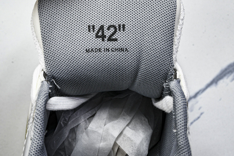 Off White GYM Sneaker