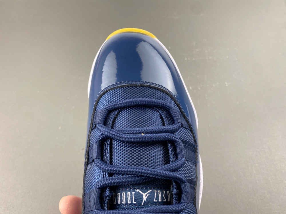 Air Jordan 11 AT7802-115-1