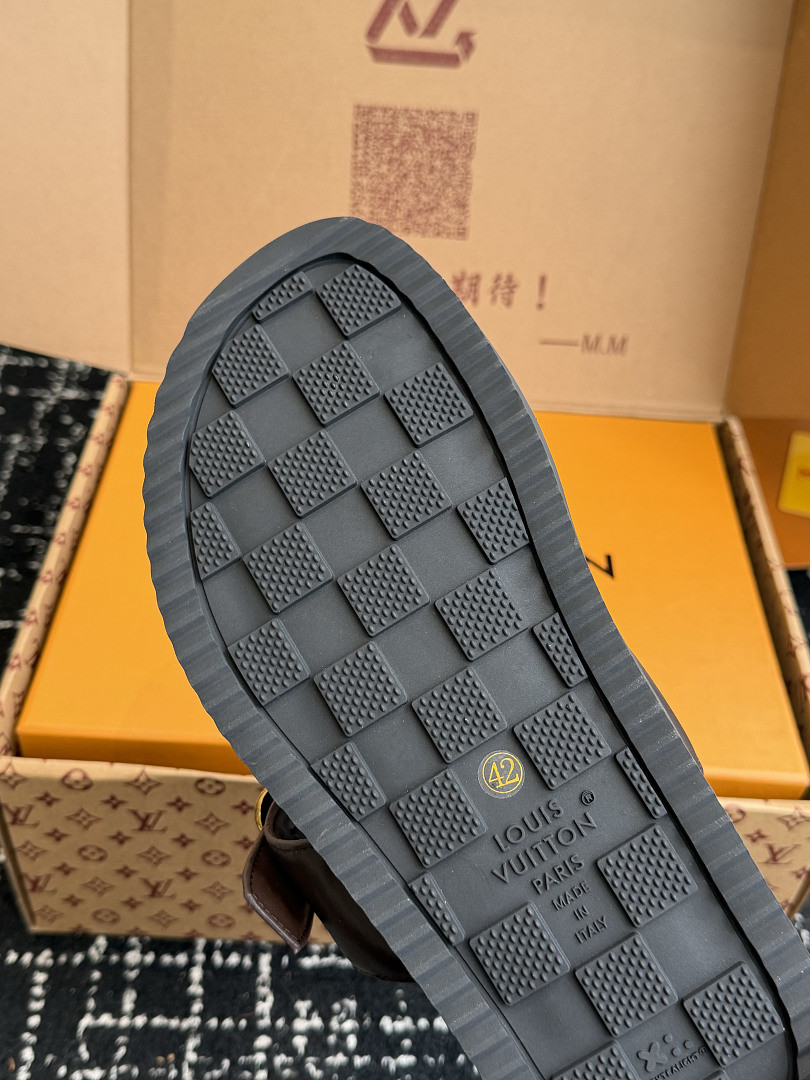 L*V Slides LVS-043