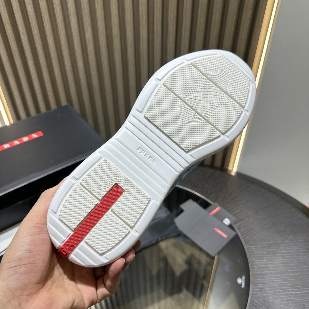 PA Low Sneakers