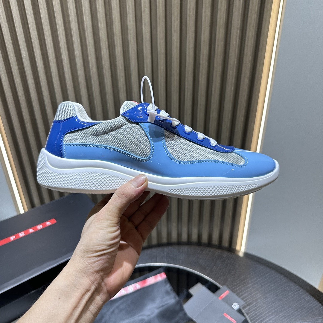 PA Low Sneakers