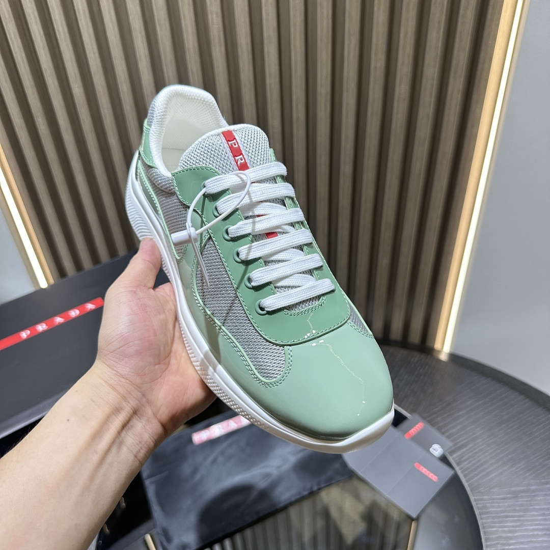 PA Low Sneakers