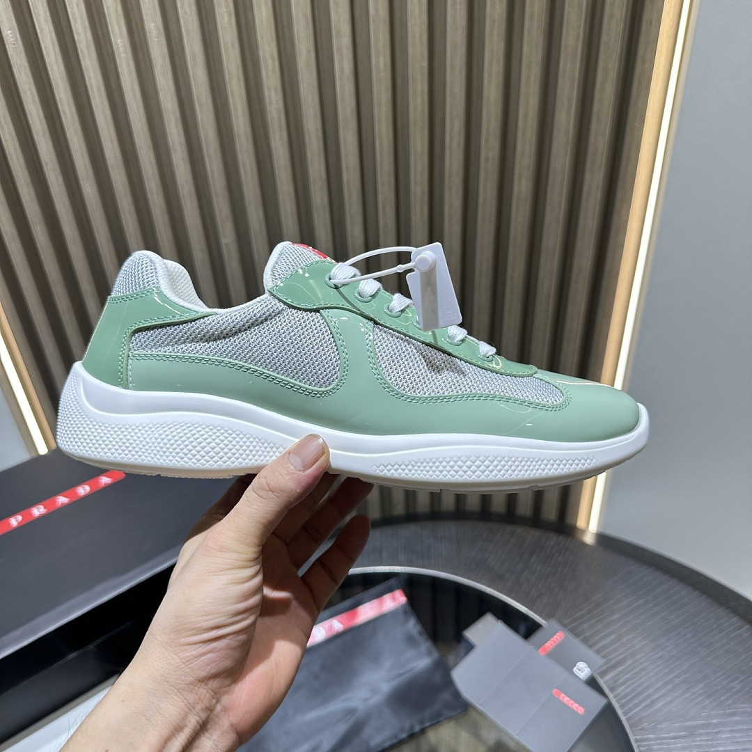 PA Low Sneakers