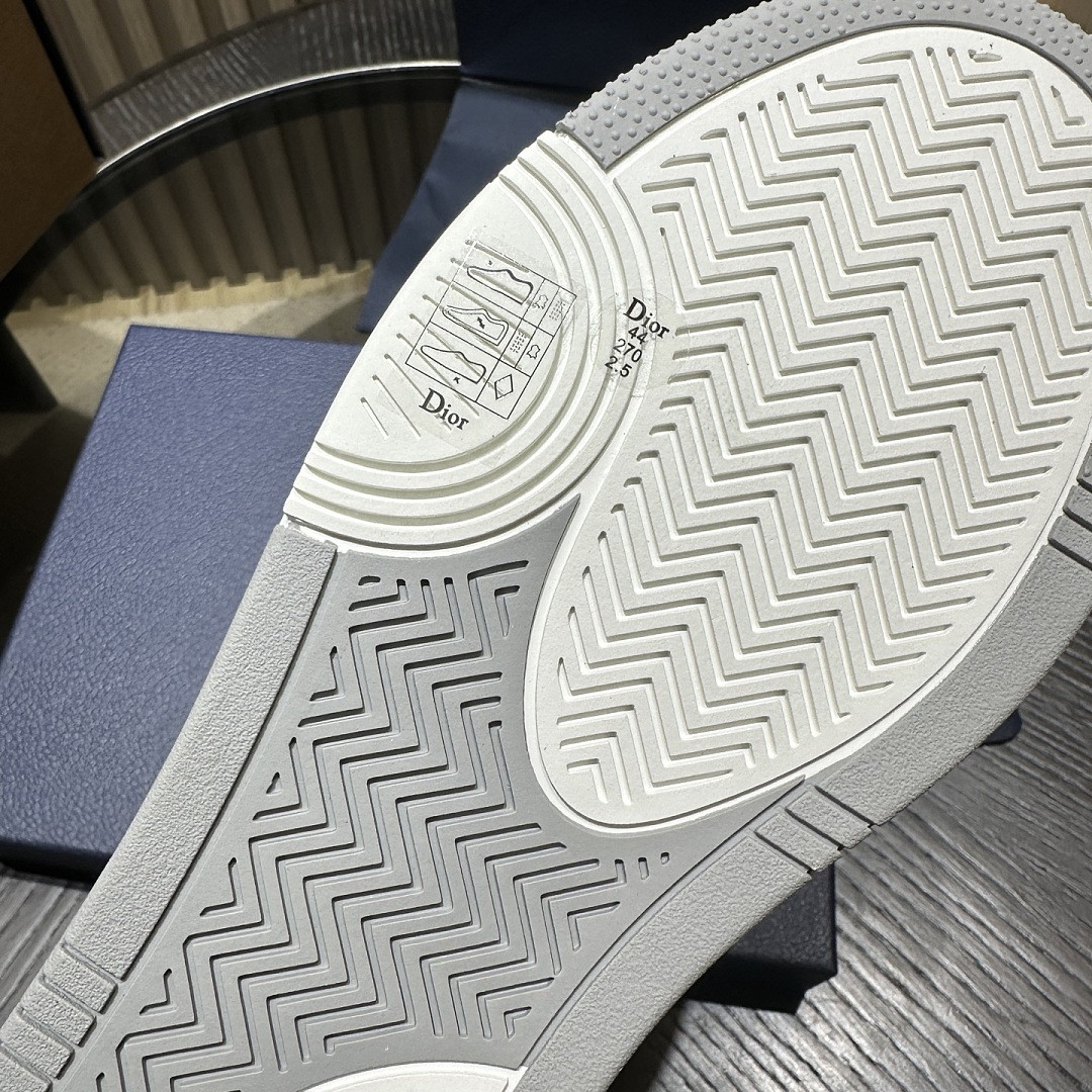 DR B27 Sneaker