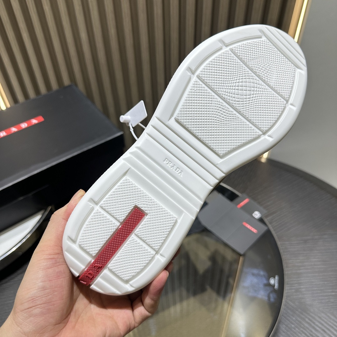 PA Low Sneakers