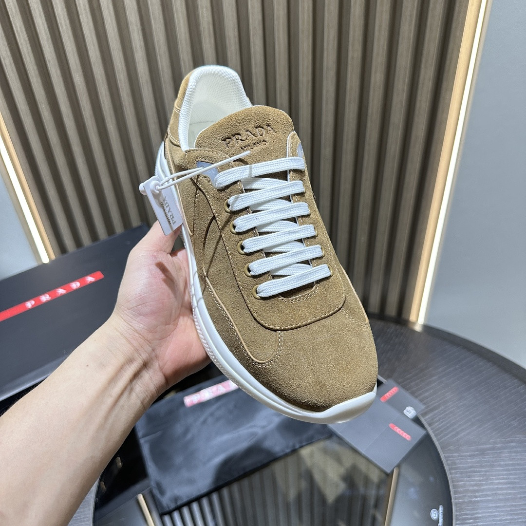 PA Low Sneakers