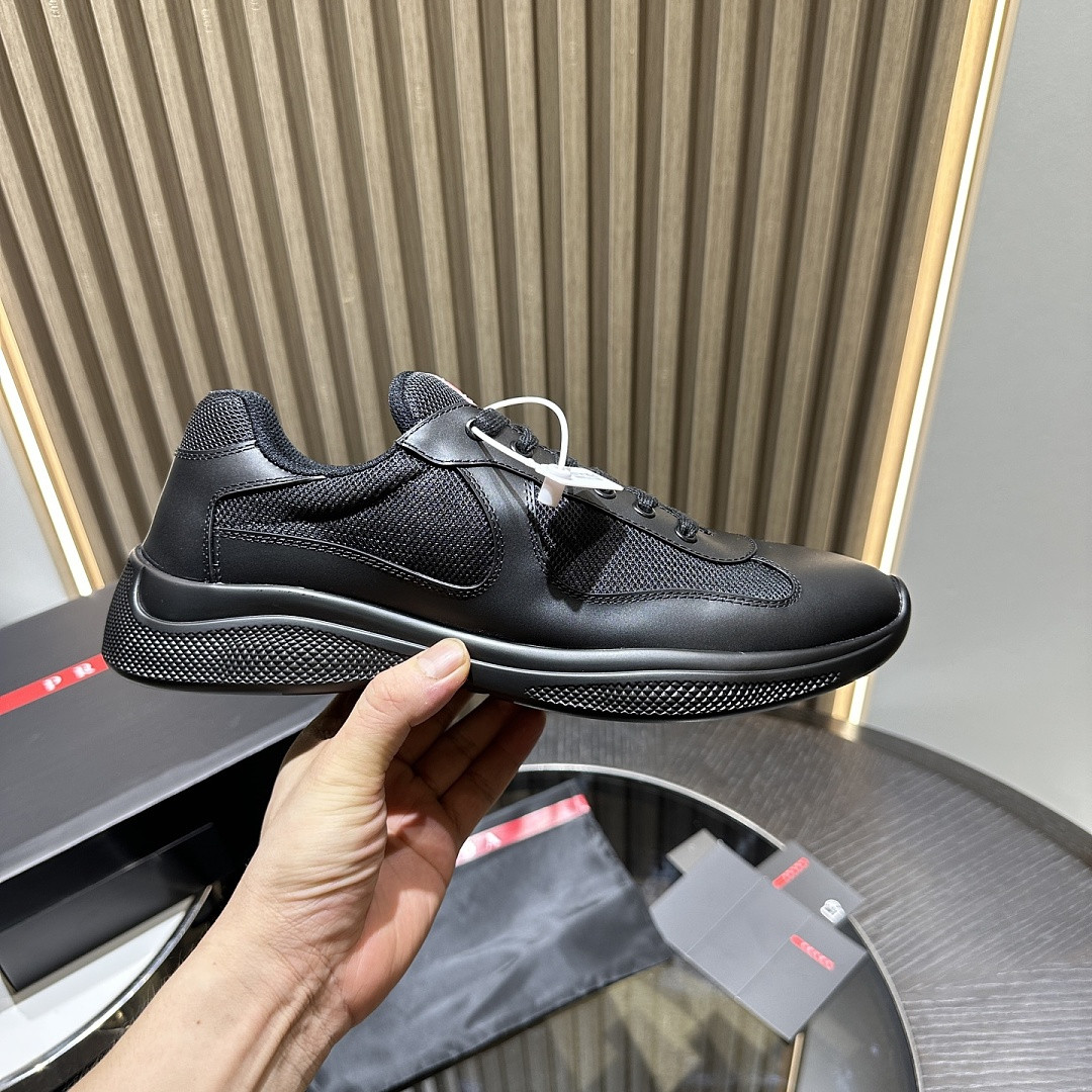 PA Low Sneakers