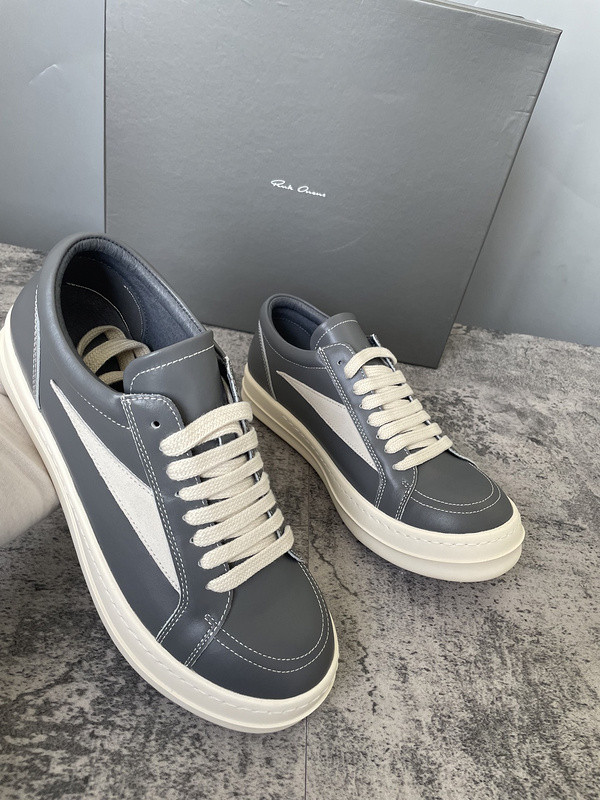 RO Sneakers
