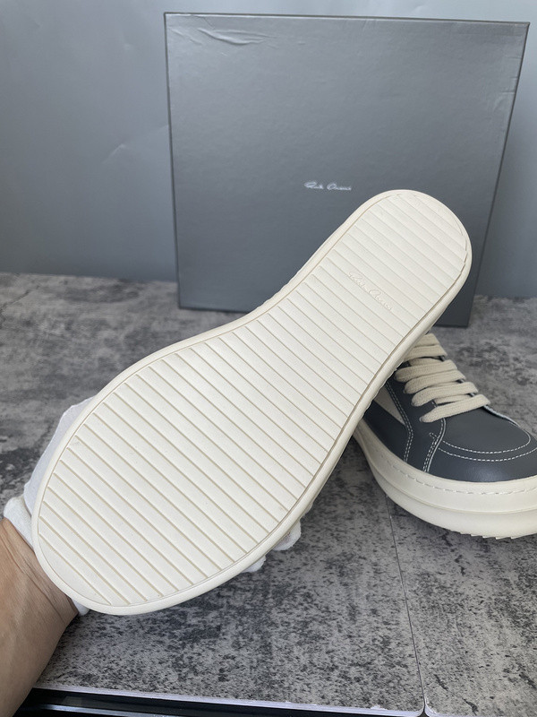 RO Sneakers
